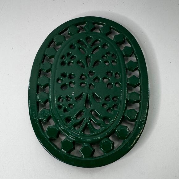 Vintage 9 Inch Cast Iron Trivet Green Oval Hanging Decorative China 1994 - Picture 1 of 5